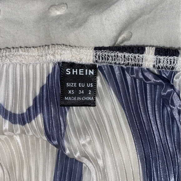 Midi pleated abstract skirt - Picture 2 of 2